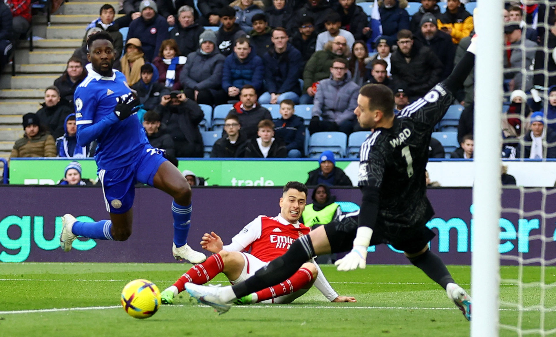 場上一股不 場上一股不